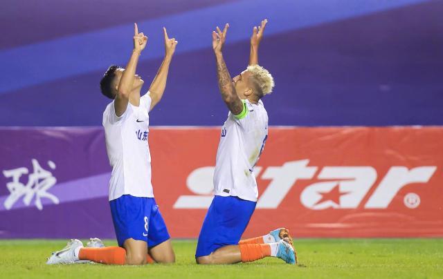 球探体育官网-泰山无愧“杯王”三线均不想放弃 崔康熙或再度轮换