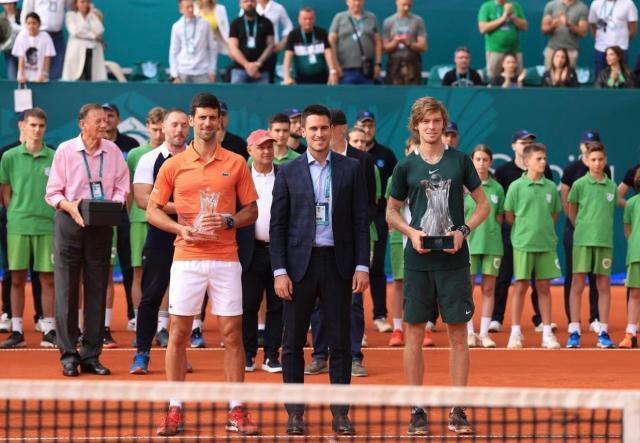 球探体育即时比分-德约吞蛋无缘赛季首冠  强大心理抵不过虚弱体能